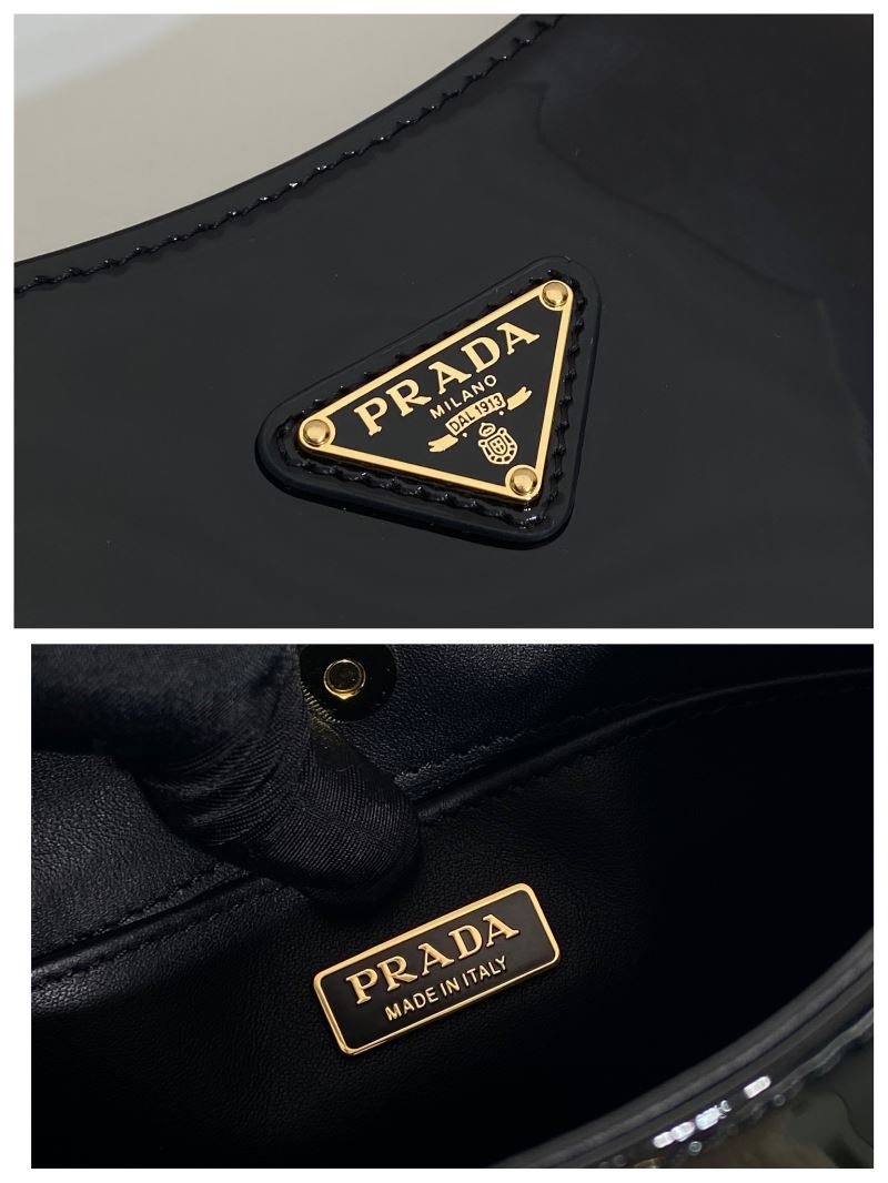 Pra*a cleo bags